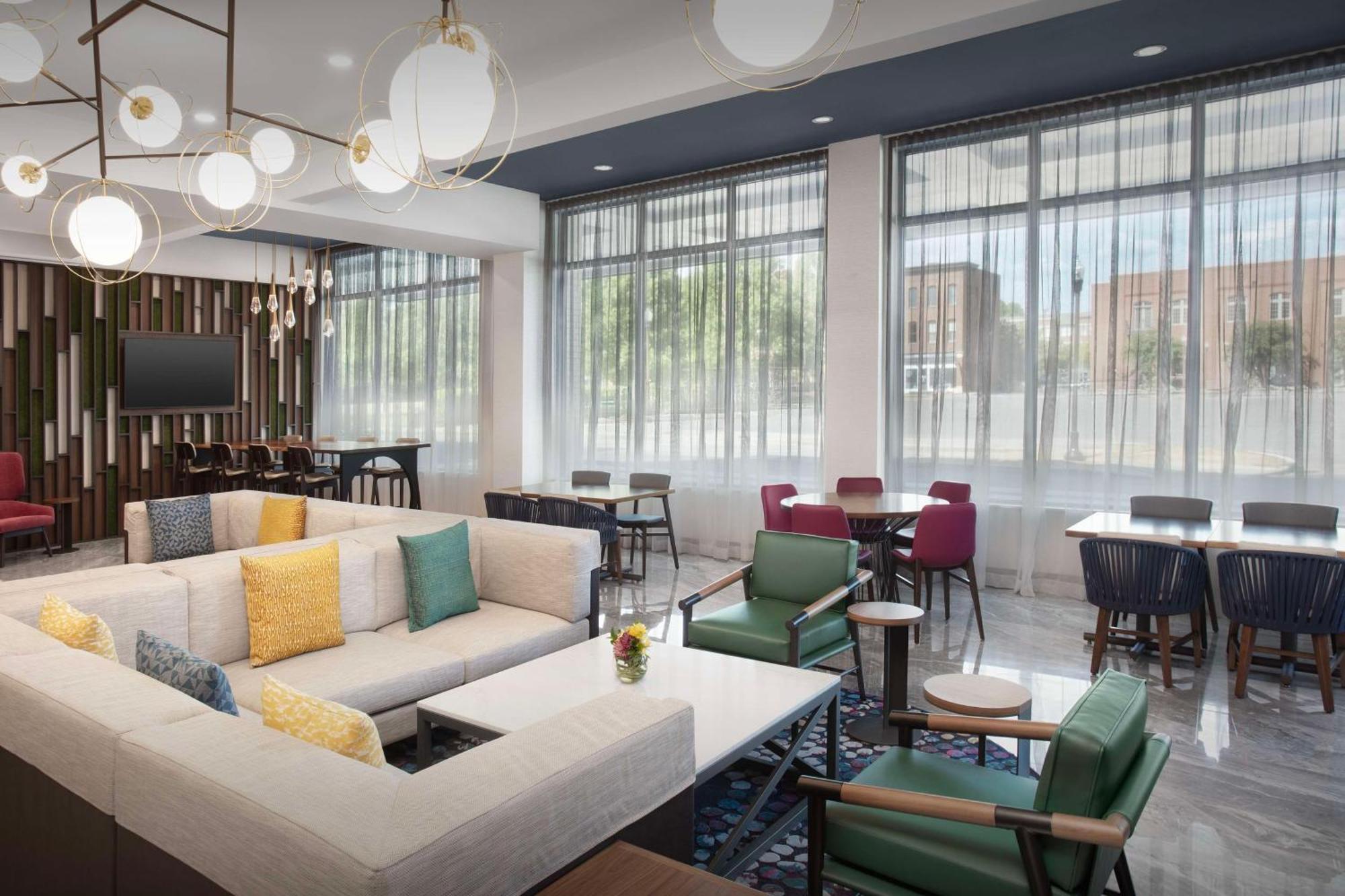 Home2 Suites By Hilton Huntsville Village Of Providence Екстер'єр фото